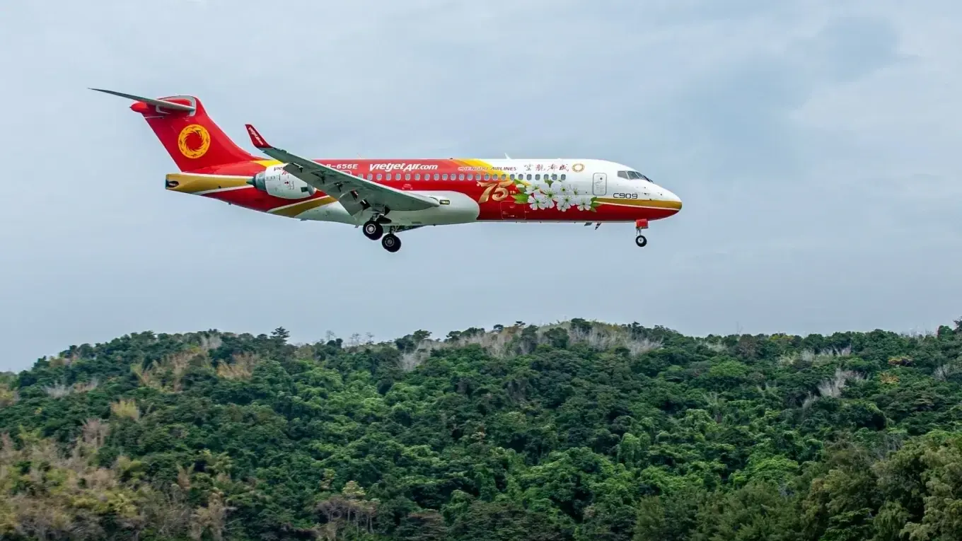 Vietjet khai thác lại đường bay Hà Nội - Côn Đảo